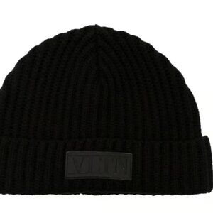 Valentino Garavani: Black Logo Patch Beanie